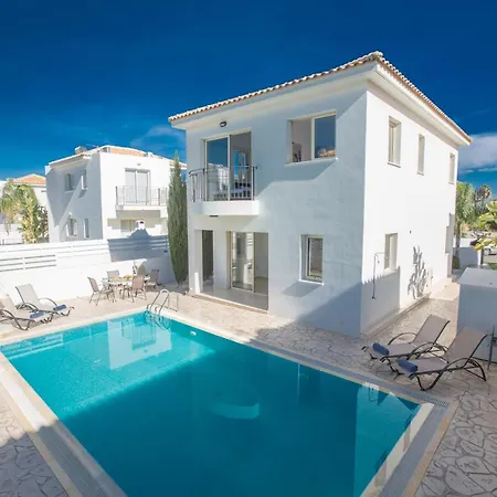 Abrielle Villas And Villa *
